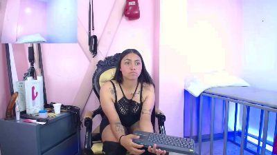 Aiko_n_Samantha Live Image