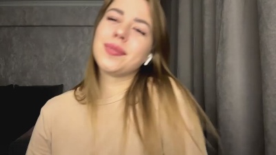 AnikaAline Live Image
