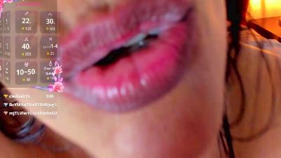 Anthonelaa__ Live Image
