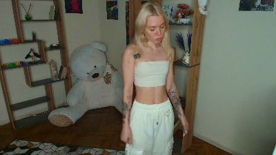 BriannaVert Live Image