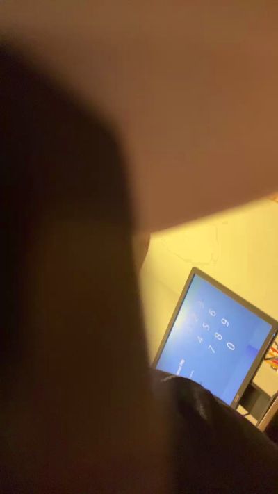 BrownBoyCheeks Live Image