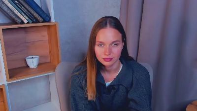 CarissaKick Live Image