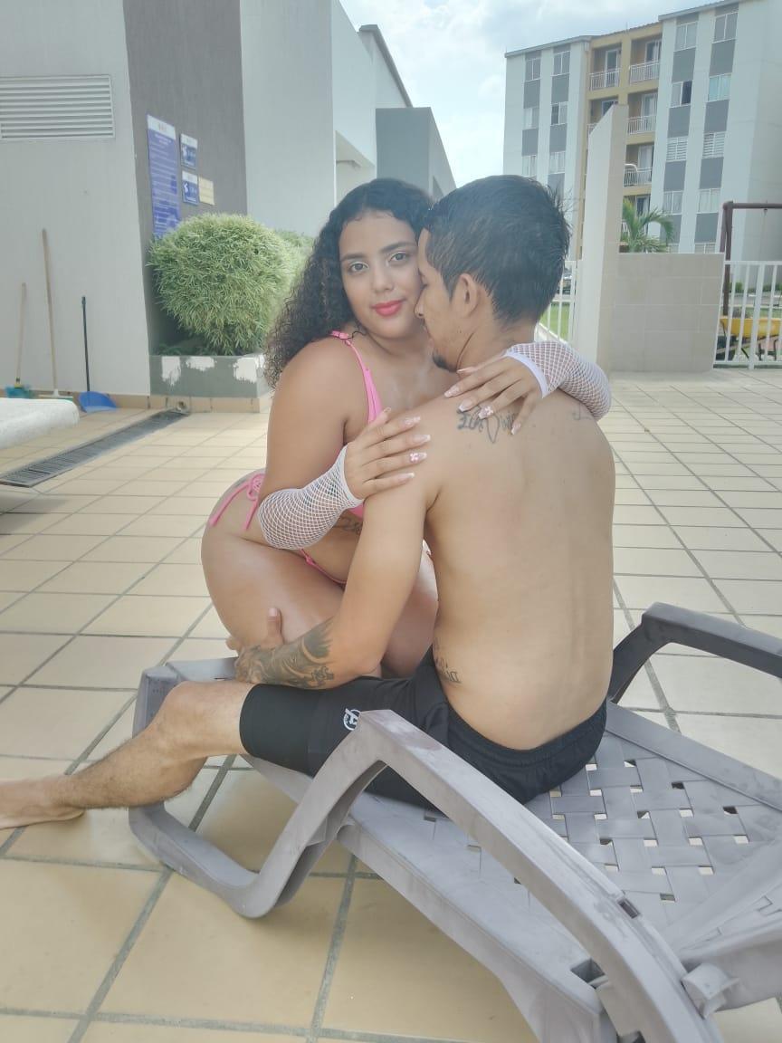 Couplehot223