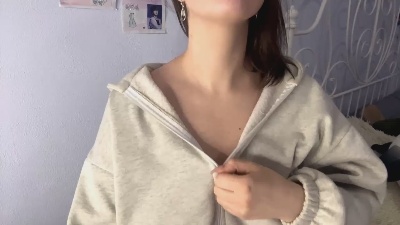 CristyOlague Live Image