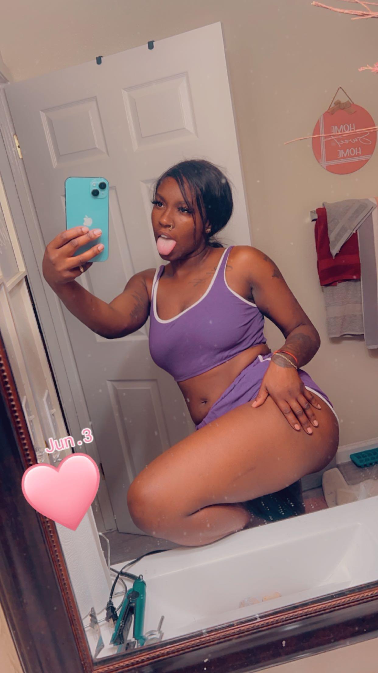 Essence_LIFE Live Image