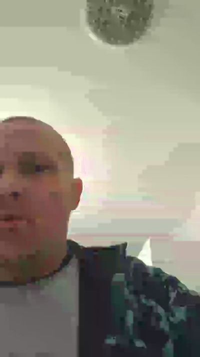 Kinkelvis3 Live Image