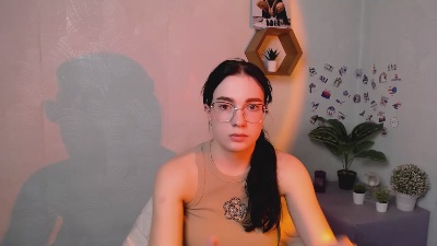 KristenSi_ Live Image