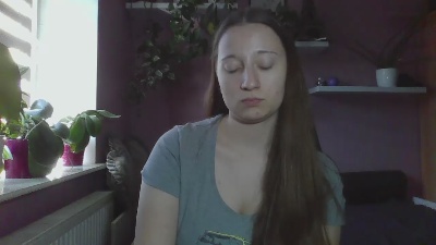 LindaLips Live Image