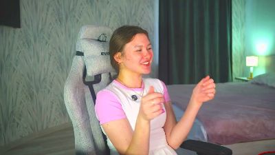 MarnieBialek Live Image