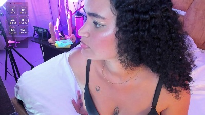 MiaRow Live Image