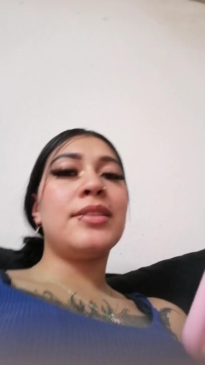 Mia_sr03 Live Image