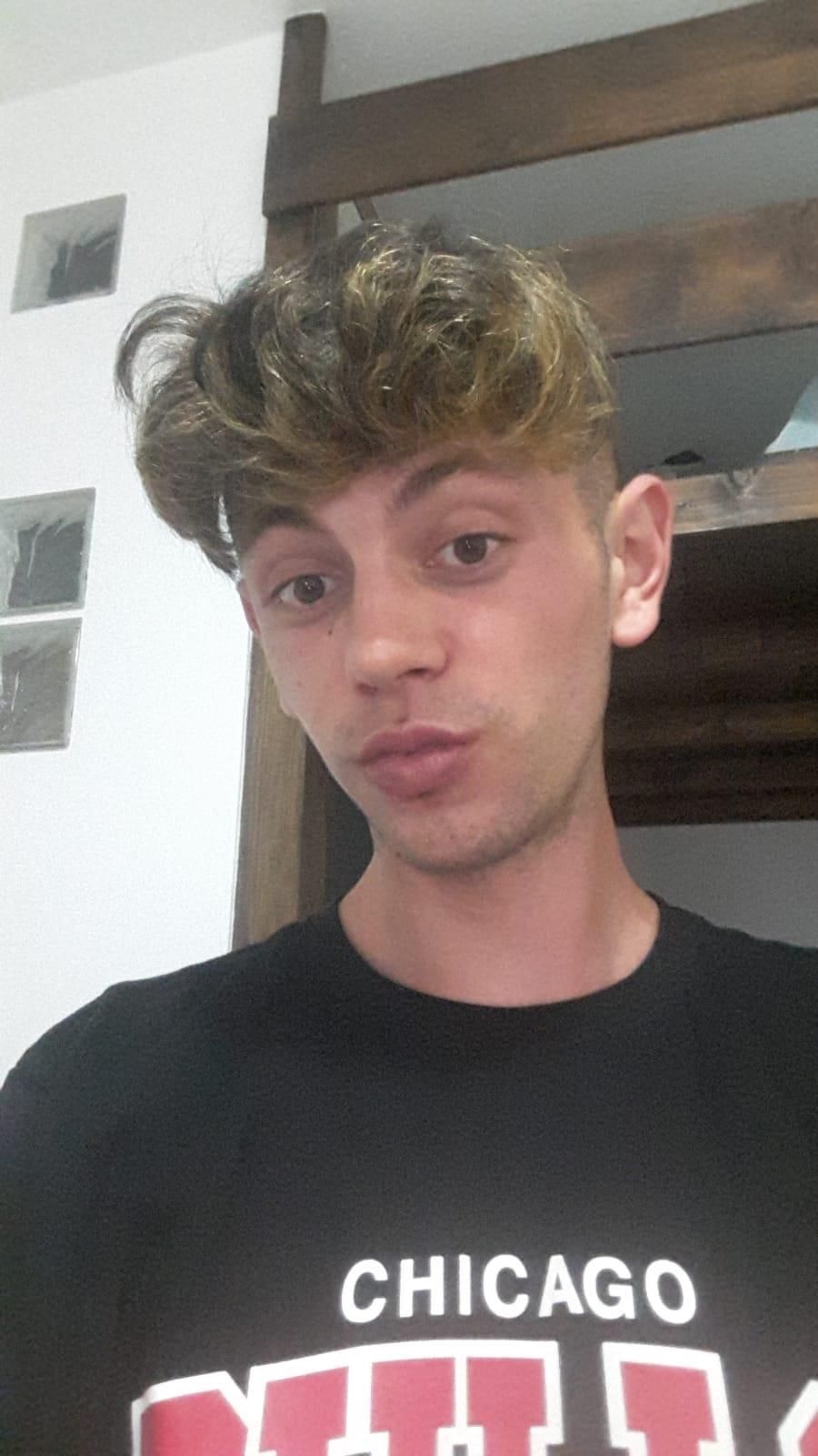 Nenepollonhot2