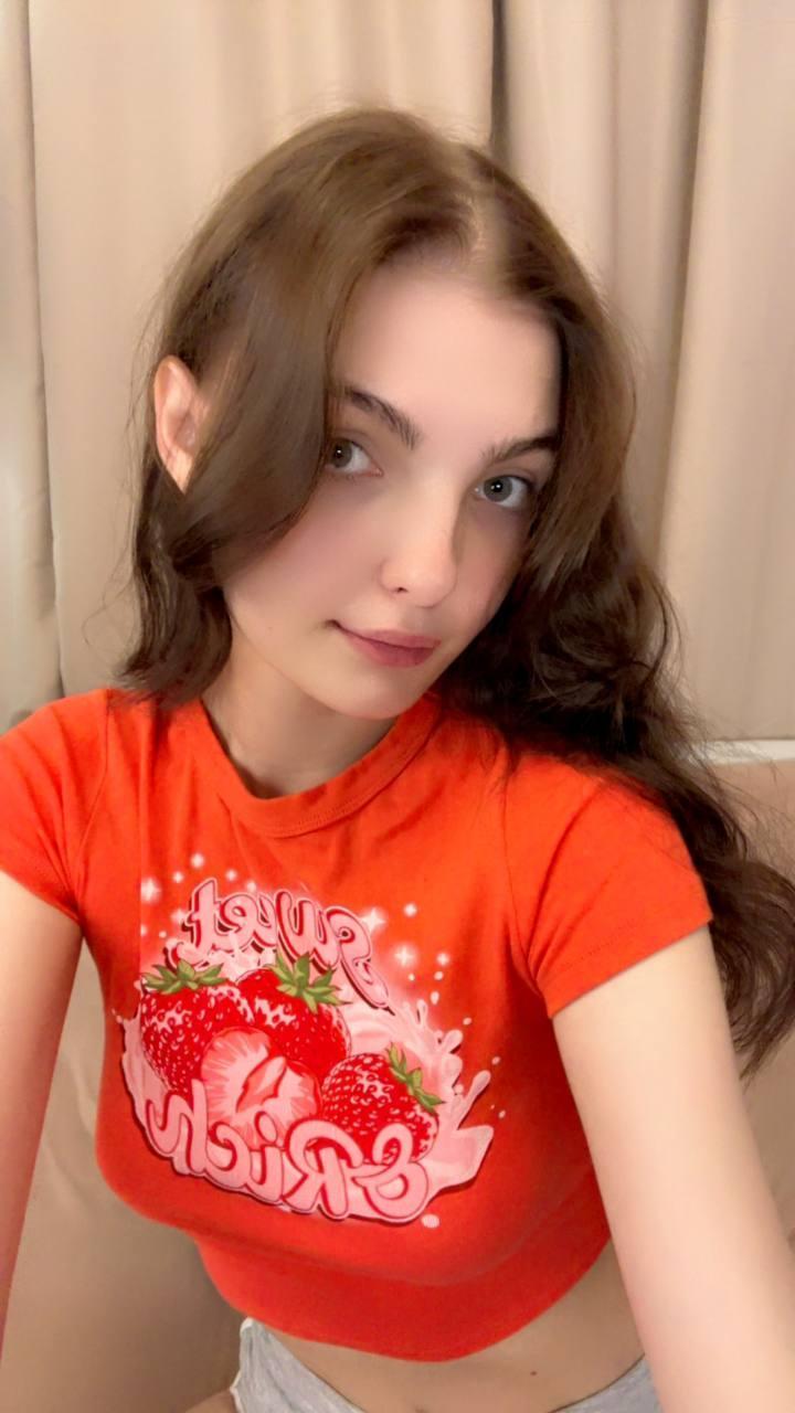 OctaviaBlumer Live Image