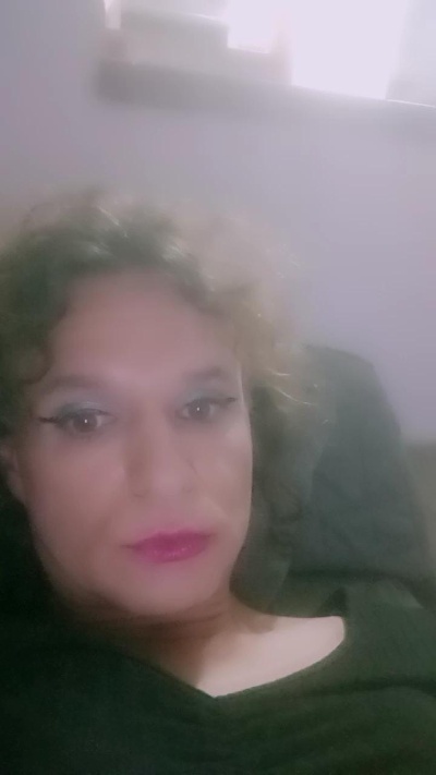 SabrinaTrv Live Image