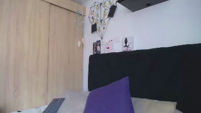 Santiago_xhot Live Image