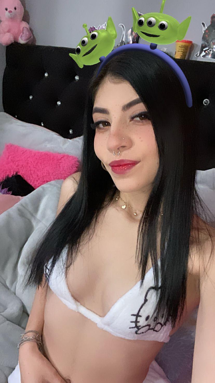Snow_Whitee