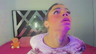 Sophia_Horny19 Live Image