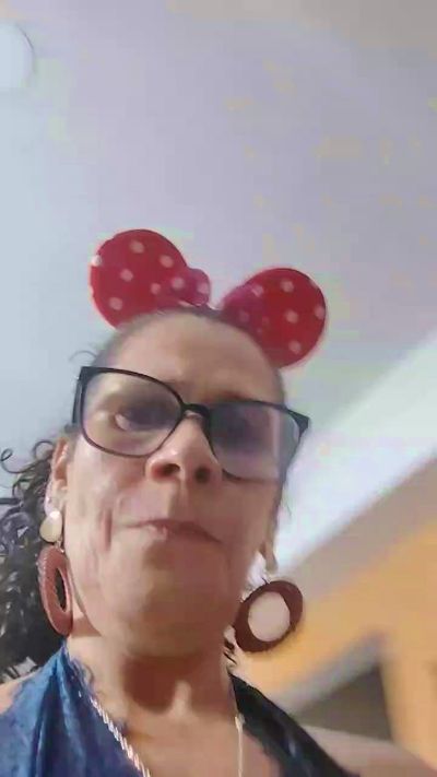 Taniamilf Live Image