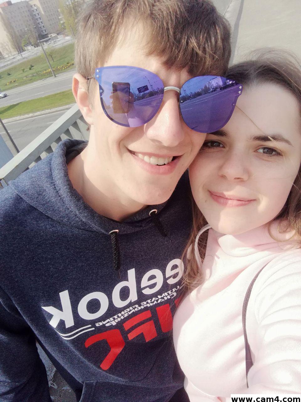 VeryHotCouple