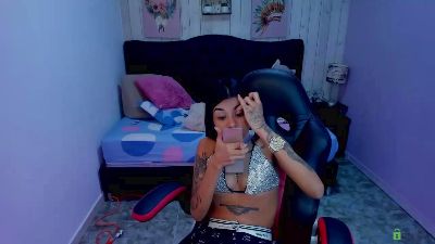 Violet_Cooper_ Live Image