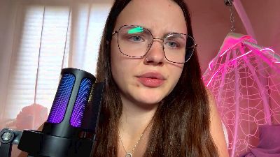 AdalineGraetz live from United States