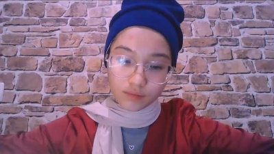 AdrianneLock live from France