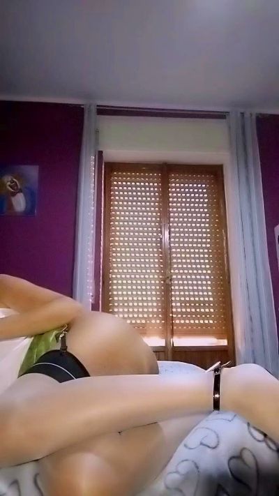 Akemy_room live from Italy