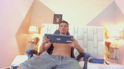 Alex_parker01 live from Colombia