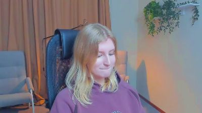 AshleyPedri live from United States