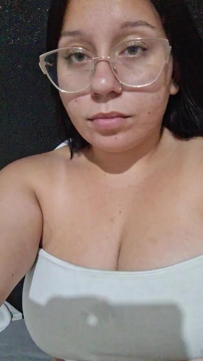 BEATRIZrlq live from Brazil