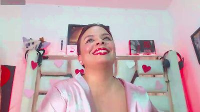 Bellakey live from Colombia
