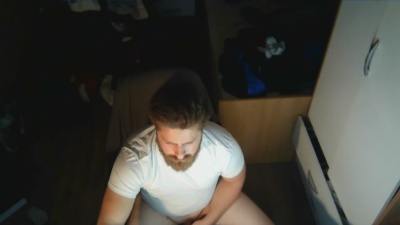 Bezoo live from United Kingdom