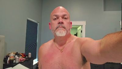 BiCBigJ1976 live from United States