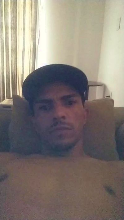 Boy288270 live from Brazil