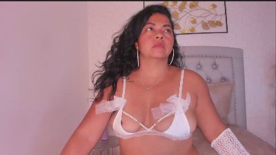 Brunete_scarlet live from Colombia