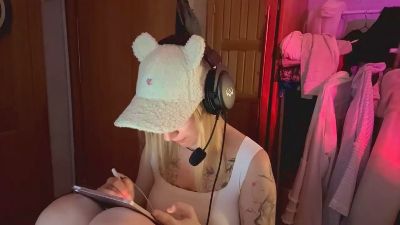 CANDY_BUG live from France