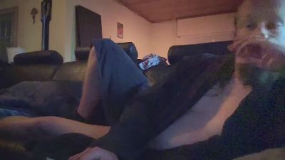 Camboyfun83 live from Netherlands