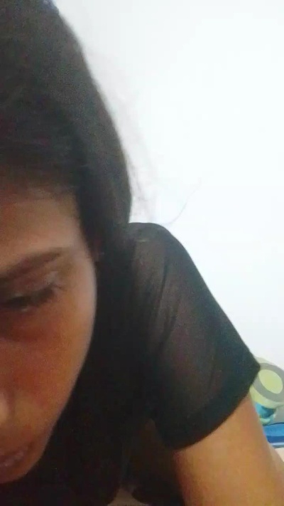 CamilaFernanda2 live from Colombia