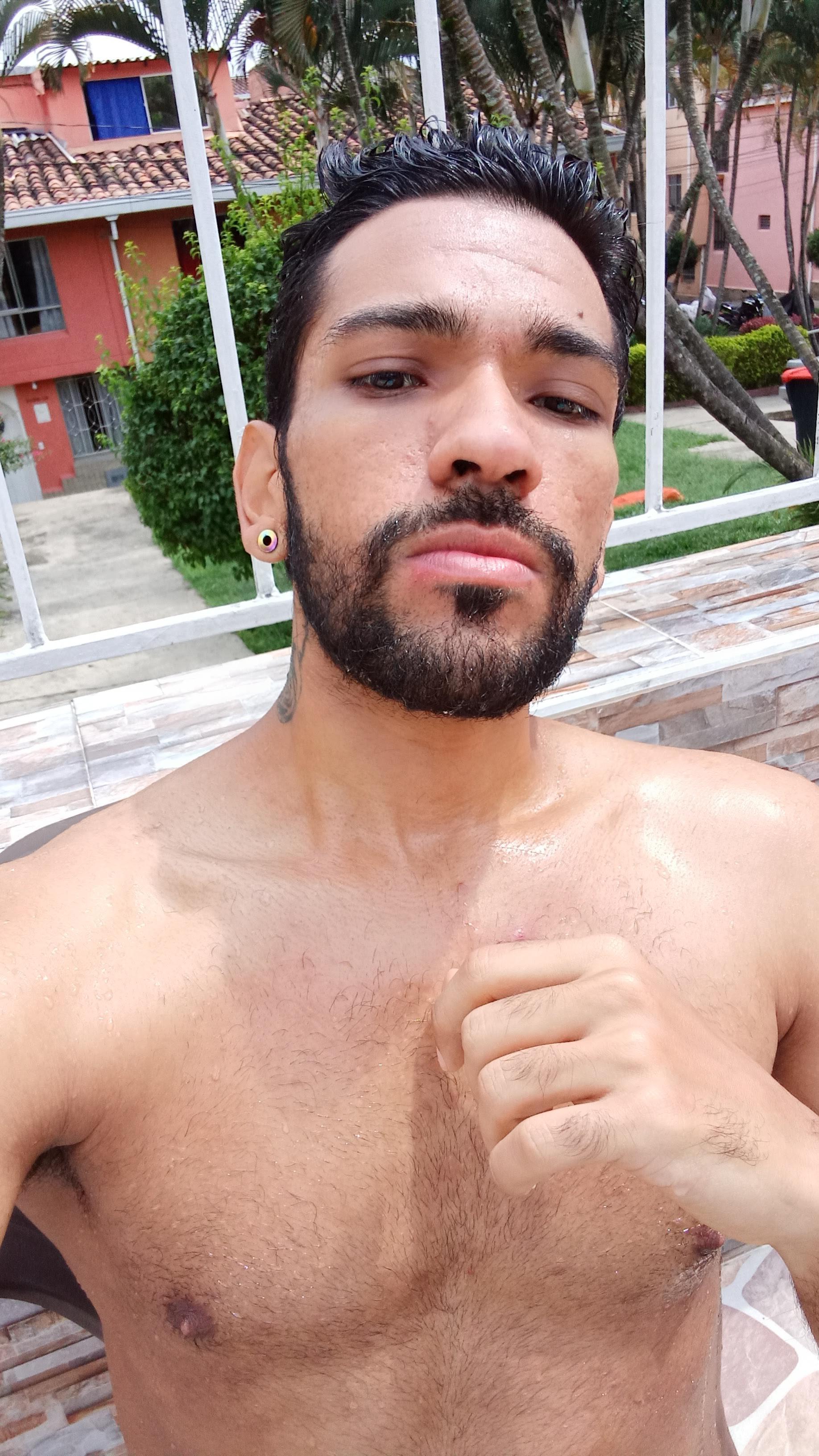 Carlo_yates live from Colombia