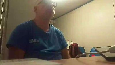 Cazzo_duro79 live from Italy