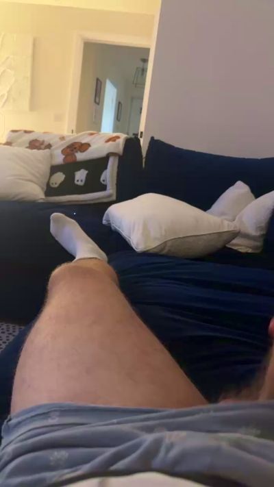 CheekyChapUK25 live from United Kingdom