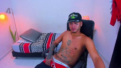 Crow_master00 live from Colombia