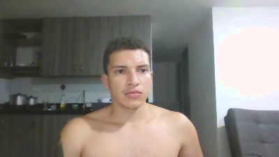 DanielHotMed live from Colombia