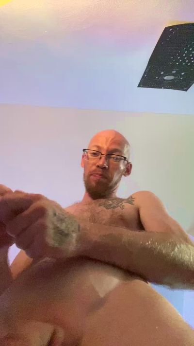 DickNDimes live from United States