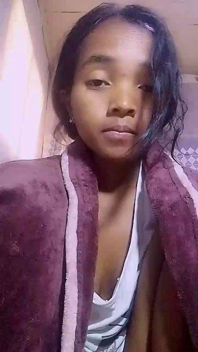 Elisah7 live from Madagascar