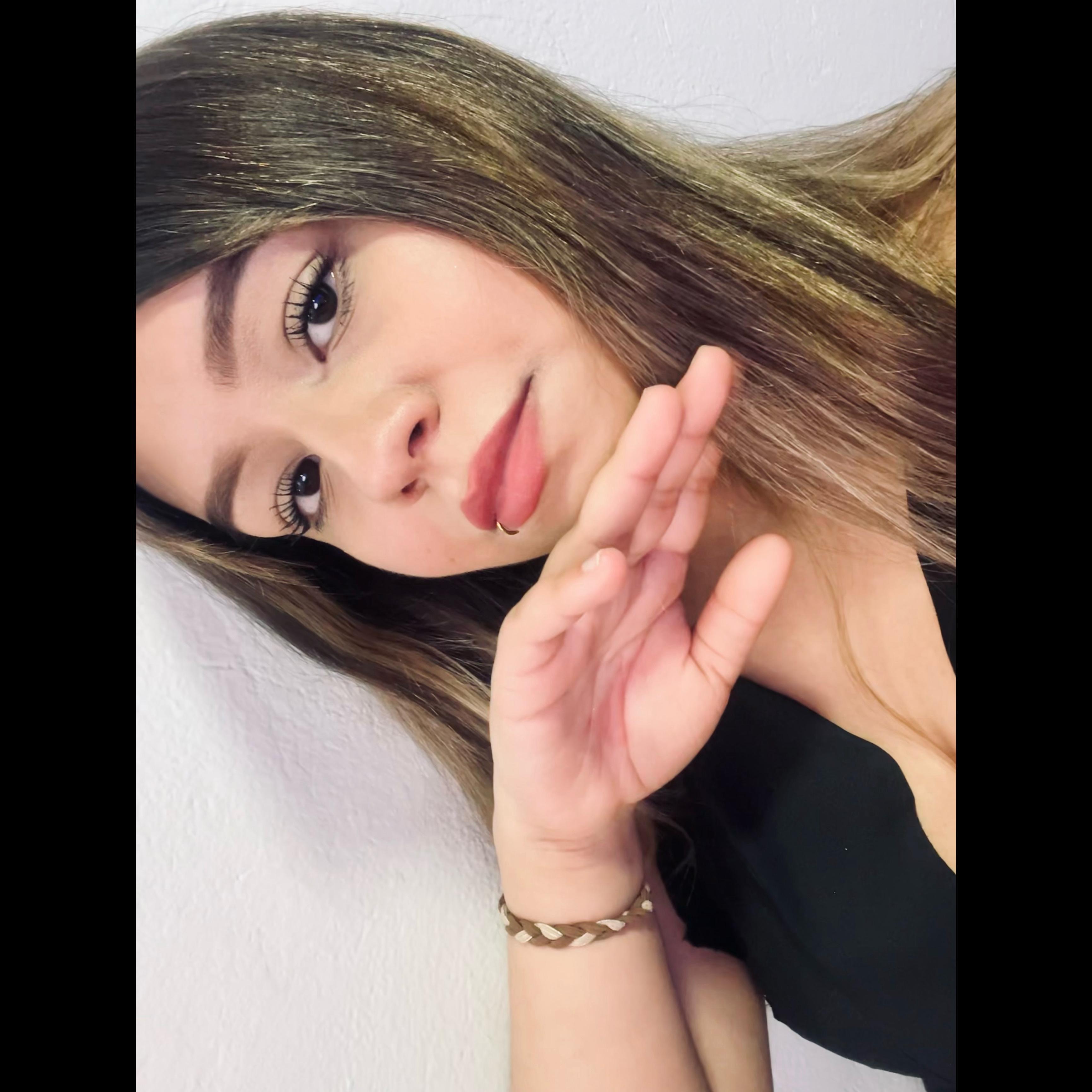 Emma22_ live from Colombia