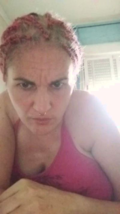 Estela_p live from Spain