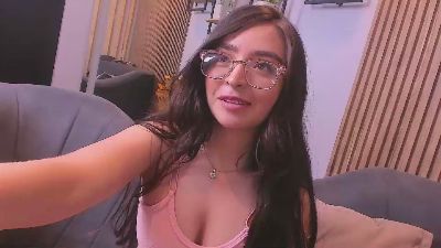 Eva_Macalliter live from Colombia