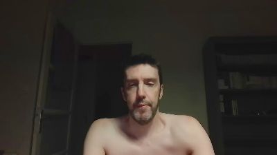 FRbottomdude live from France