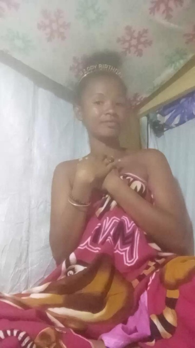 FeliciaAde2 live from Madagascar
